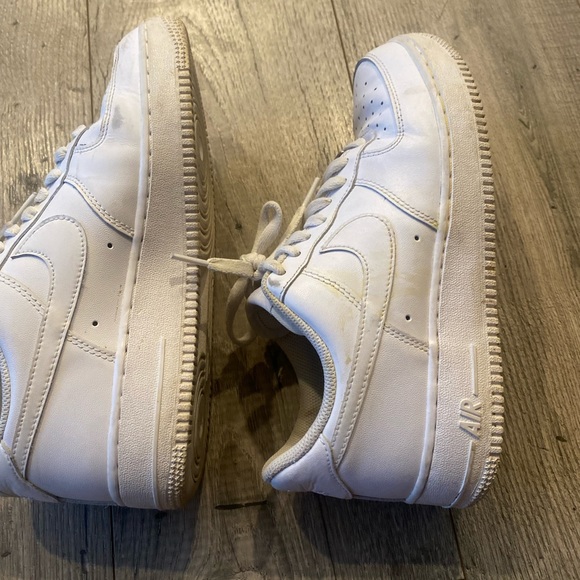 Air Forces - Picture 7 of 10
